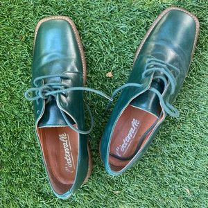 L’Intervalle Green loafer